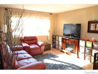 Photo 6: 259 McMaster Crescent in Saskatoon: East College Park Single Family Dwelling for sale (Saskatoon Area 01)  : MLS®# 551273