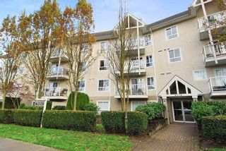 Photo 2: 204 8110 120A Street in Surrey: Queen Mary Park Surrey Condo for sale in "Mainstreet" : MLS®# R2274489