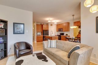 Photo 3: 73 Cougartown Circle SW in Calgary: Cougar Ridge Detached for sale : MLS®# A1179020