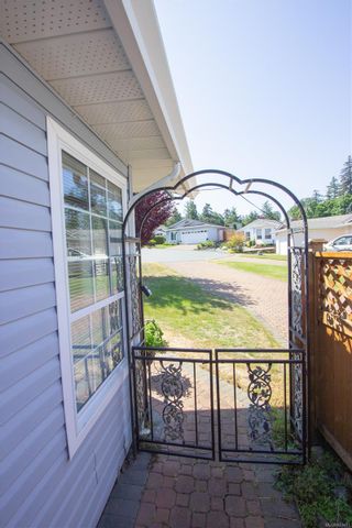 Photo 9: 71 Salmon Crt in View Royal: VR View Royal Manufactured Home for sale : MLS®# 933401