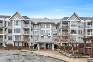 Photo 1: 107 3136 ST JOHNS Street in Port Moody: Port Moody Centre Condo for sale : MLS®# R2871748