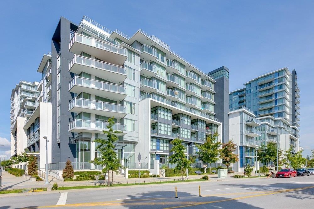Main Photo: 909 8633 CAPSTAN Way in Richmond: West Cambie Condo for sale in "Pinnacle Living" : MLS®# R2662729