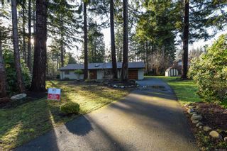 Photo 2: 1943 Thurber Rd in Comox: CV Comox (Town of) House for sale (Comox Valley)  : MLS®# 893616