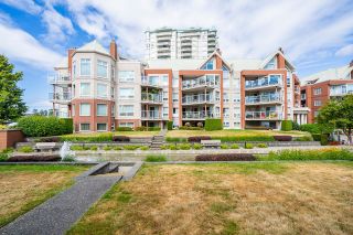 Photo 2: 204 1230 QUAYSIDE DRIVE in New Westminster: Quay Condo for sale : MLS®# R2799591