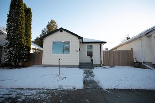 Photo 2: 574 Deniset Street in Winnipeg: Norwood Residential for sale (2B)  : MLS®# 202330598