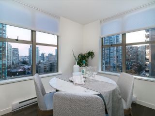 Photo 13: 1007 969 RICHARDS Street in Vancouver: Downtown VW Condo for sale in "Mondrian 2" (Vancouver West)  : MLS®# R2633132
