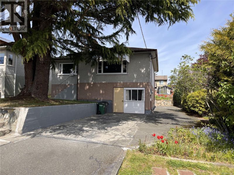 FEATURED LISTING: 266 Sims Avenue Saanich