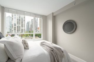 Photo 19: 409 1188 RICHARDS Street in Vancouver: Yaletown Condo for sale in "Park Plaza" (Vancouver West)  : MLS®# R2475181