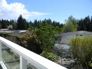 Photo 17: 32 4116 BROWNING Road in Sechelt: Sechelt District Manufactured Home for sale in "ROCKLAND WYND" (Sunshine Coast)  : MLS®# R2369440