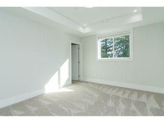 Photo 15: 15690 GOGGS Avenue: White Rock House for sale (South Surrey White Rock)  : MLS®# R2308953