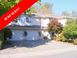 Photo 1: 11917 237 STREET in Maple Ridge: Cottonwood MR House for sale : MLS®# R2445684