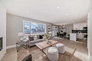 Photo 10: 9154 21 Street SE in Calgary: Riverbend Detached for sale : MLS®# A2129595