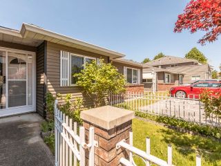 Photo 4: 12 6280 48A AVENUE in Delta: Holly Townhouse for sale (Ladner)  : MLS®# R2776122
