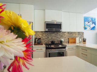 Photo 2: 1 41488 BRENNAN Road in Squamish: Brackendale Townhouse for sale in "Rivendale" : MLS®# R2485406