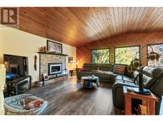 Photo 16: 2205 Lakeview Drive in Blind Bay: House for sale : MLS®# 10303899