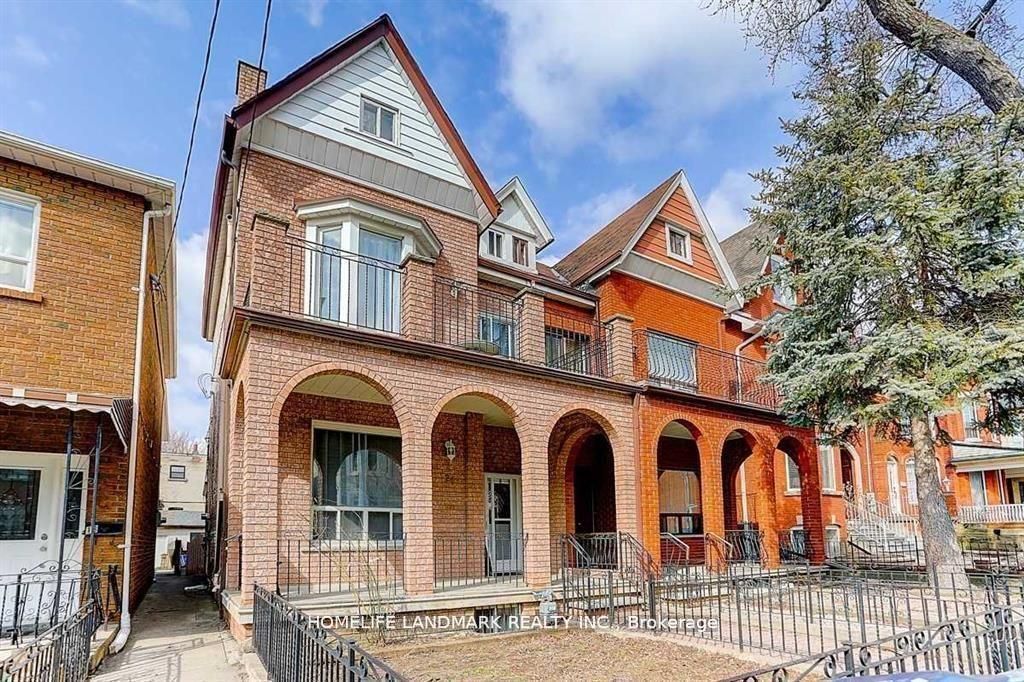 Main Photo: 20 Grove Avenue in Toronto: Trinity-Bellwoods House (3-Storey) for sale (Toronto C01)  : MLS®# C8030178