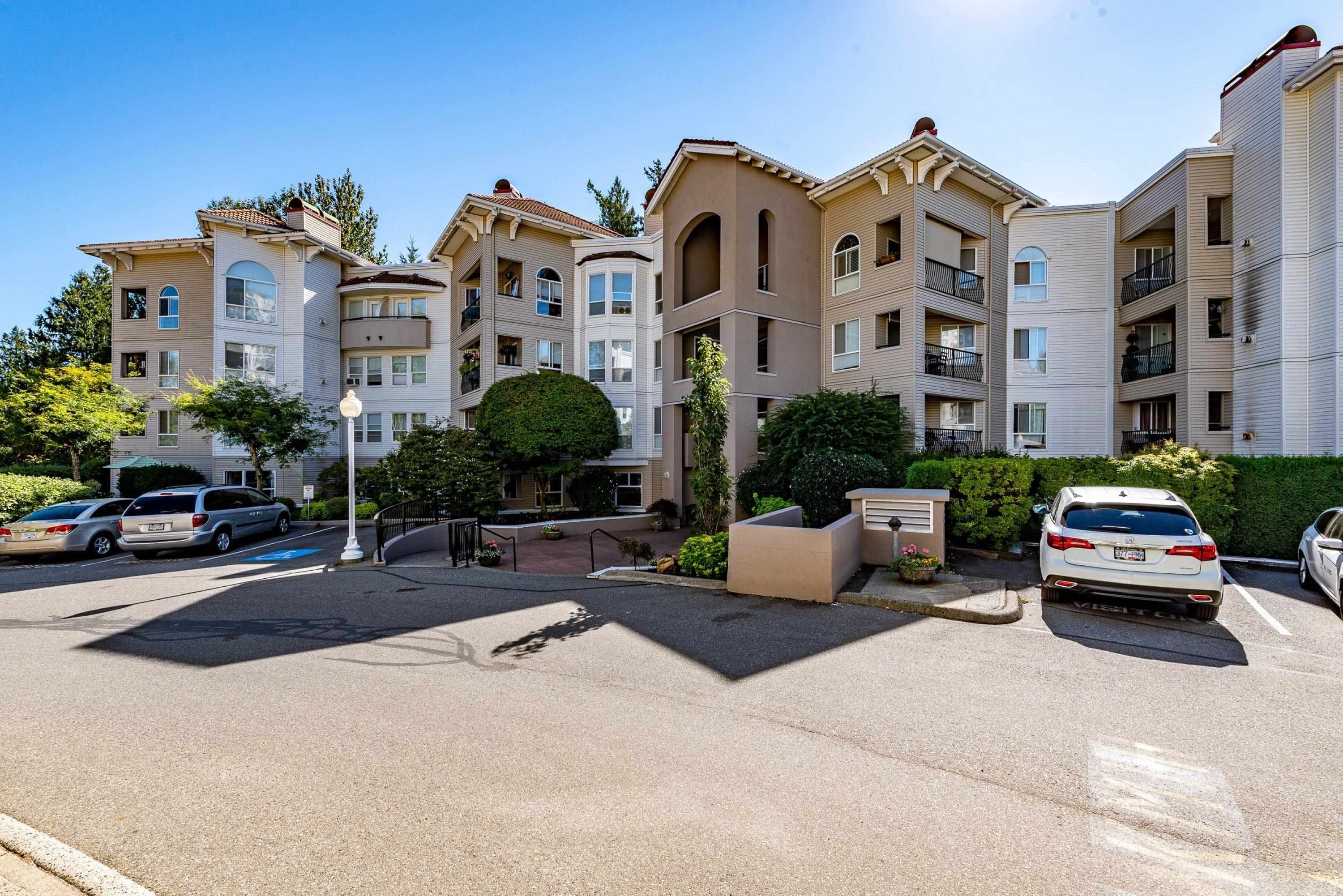 Main Photo: 403 3176 GLADWIN Road in Abbotsford: Central Abbotsford Condo for sale in "Regency Park" : MLS®# R2839888