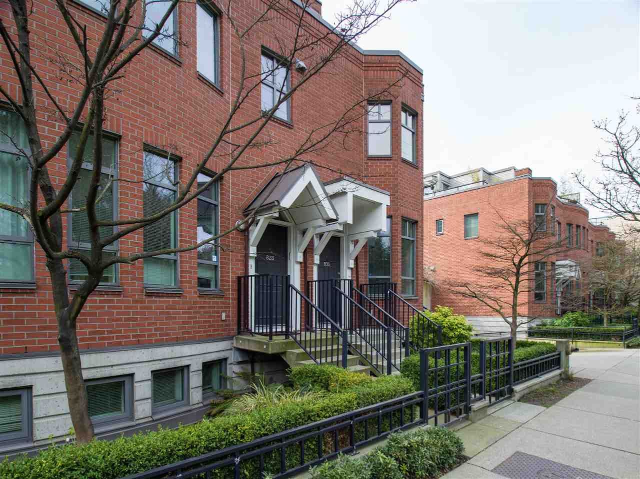 Main Photo: 830 West 6th Avenue in Vancouver: Fairview VW Townhouse for sale (Vancouver West)  : MLS®# R2444950