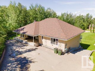 Photo 2: 5631 49 Street: Rural Lac Ste. Anne County House for sale : MLS®# E4280877