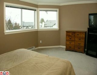 Photo 6: 302 5419 201A Street in Langley: Langley City Condo for sale in "Vista Gardens" : MLS®# F2928069