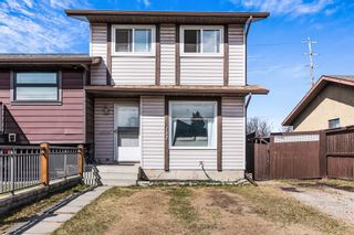 Photo 4: 152 Doverglen Crescent SE in Calgary: Dover Semi Detached (Half Duplex) for sale : MLS®# A2043067