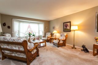 Photo 7: 21583 93B Avenue in Langley: Walnut Grove House for sale : MLS®# R2160482