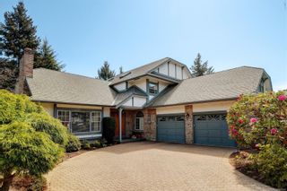 Photo 1: 3913 Gibson Crt in Saanich: SE Ten Mile Point House for sale (Saanich East)  : MLS®# 901300