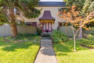 Photo 3: 1605 MAPLE Street in Vancouver: Kitsilano Townhouse for sale (Vancouver West)  : MLS®# R2512714