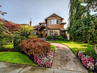 Photo 2: 76 SEYMOUR Court in New Westminster: Fraserview NW House for sale : MLS®# R2647111