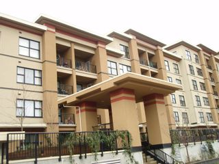 Photo 2: 311 315 KNOX Street in New_Westminster: Sapperton Condo for sale in "SAN MARINO" (New Westminster)  : MLS®# V751497
