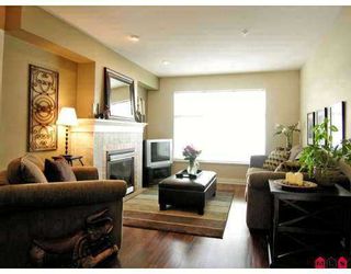 Photo 3: 49 6450 199TH ST in Langley: Willoughby Heights Townhouse for sale in "LOGAN'S LANDING" : MLS®# F2616663