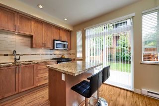 Photo 3: 40 2929 156 Street in Surrey: Grandview Surrey Townhouse for sale in "Toccata" (South Surrey White Rock)  : MLS®# R2173157