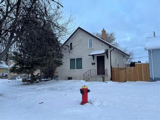 Photo 1: 443 Albany Street in Winnipeg: Deer Lodge Residential for sale (5E)  : MLS®# 202227298
