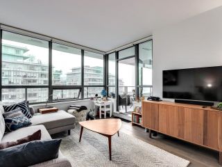 Photo 4: 905 1688 PULLMAN PORTER Street in Vancouver: Mount Pleasant VE Condo for sale in "Navio South" (Vancouver East)  : MLS®# R2653905
