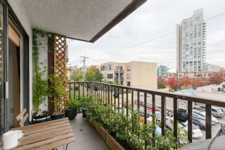 Photo 10: 205 131 W 4TH Street in North Vancouver: Lower Lonsdale Condo for sale in "Nottingham Place" : MLS®# R2003888