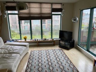 Photo 3: 304 2418 E BROADWAY in Vancouver: Renfrew Heights Condo for sale (Vancouver East)  : MLS®# R2688163