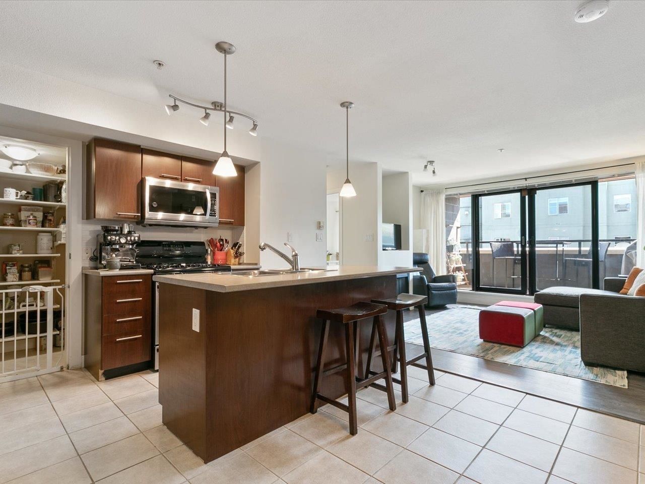 Main Photo: 309 2525 BLENHEIM Street in Vancouver: Kitsilano Condo for sale in "The Mack" (Vancouver West)  : MLS®# R2798595