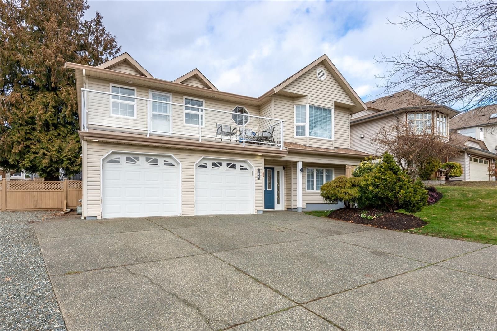 Main Photo: 973 Malahat Dr in Courtenay: CV Courtenay East House for sale (Comox Valley)  : MLS®# 925020
