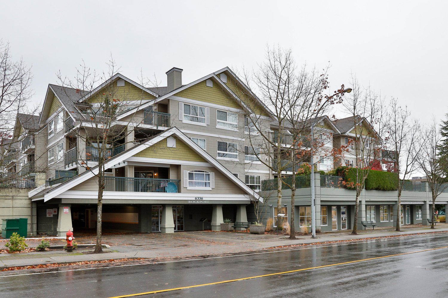 Main Photo: 117 6336 197 Street in Langley: Willoughby Heights Condo for sale in "Rockport" : MLS®# R2518688