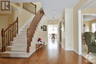 Photo 17: 745 HAUTEVIEW CRESCENT in Ottawa: House for sale : MLS®# 1377774