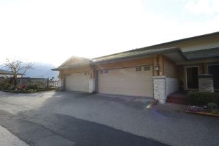 Photo 1: 11 1026 GLACIER VIEW Drive in Squamish: Garibaldi Highlands Townhouse for sale in "Seasons View" : MLS®# R2326220
