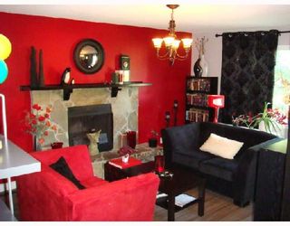Photo 2: 610 CHALMERS Avenue in WINNIPEG: East Kildonan Residential for sale (North East Winnipeg)  : MLS®# 2815098