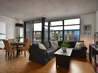 Photo 2: 801 128 W CORDOVA Street in Vancouver: Downtown VW Condo for sale in "WOODWARDS" (Vancouver West)  : MLS®# V899216