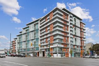 Photo 1: 606 180 E 2ND Avenue in Vancouver: Mount Pleasant VE Condo for sale (Vancouver East)  : MLS®# R2706183
