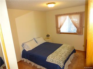 Photo 12: 95 Redview Drive in Winnipeg: St Vital Residential for sale (South East Winnipeg)  : MLS®# 1611382