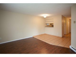 Photo 5: 112 5294 204TH Street in Langley: Langley City Condo for sale in "Water's Edge" : MLS®# F1406481