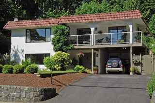 Photo 2: 1235 DEEP COVE Road in North Vancouver: Deep Cove House for sale : MLS®# V899064