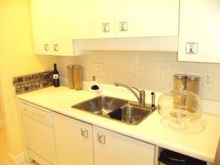 Photo 7: 216 1345 W 15TH Avenue in Vancouver: Fairview VW Condo for sale in "SUNRISE WEST" (Vancouver West)  : MLS®# V819501
