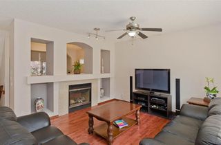 Photo 11: 70 Cresthaven Way SW in Calgary: Crestmont Detached for sale : MLS®# C4285935