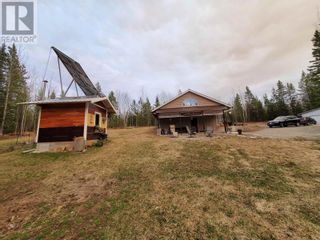 Photo 3: 5237 KIRBY ROAD in Quesnel: House for sale : MLS®# R2875683